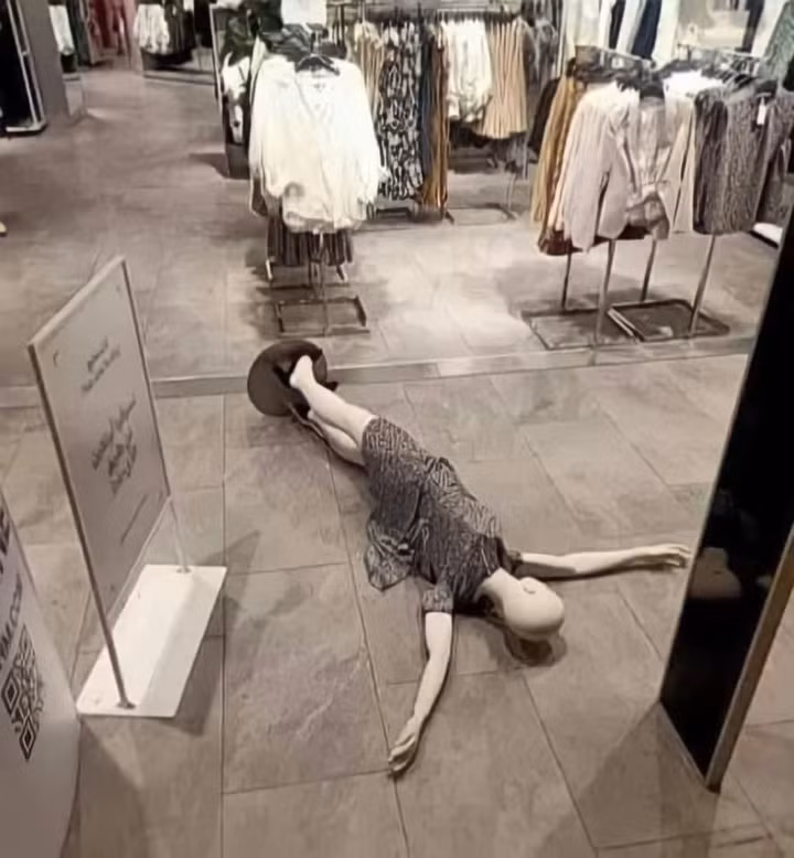 Những con ma nơ canh là hình ảnh thường thấy khi bước chân vào trung tâm thương mại, đặc biệt là ở những cửa hàng thời trang.