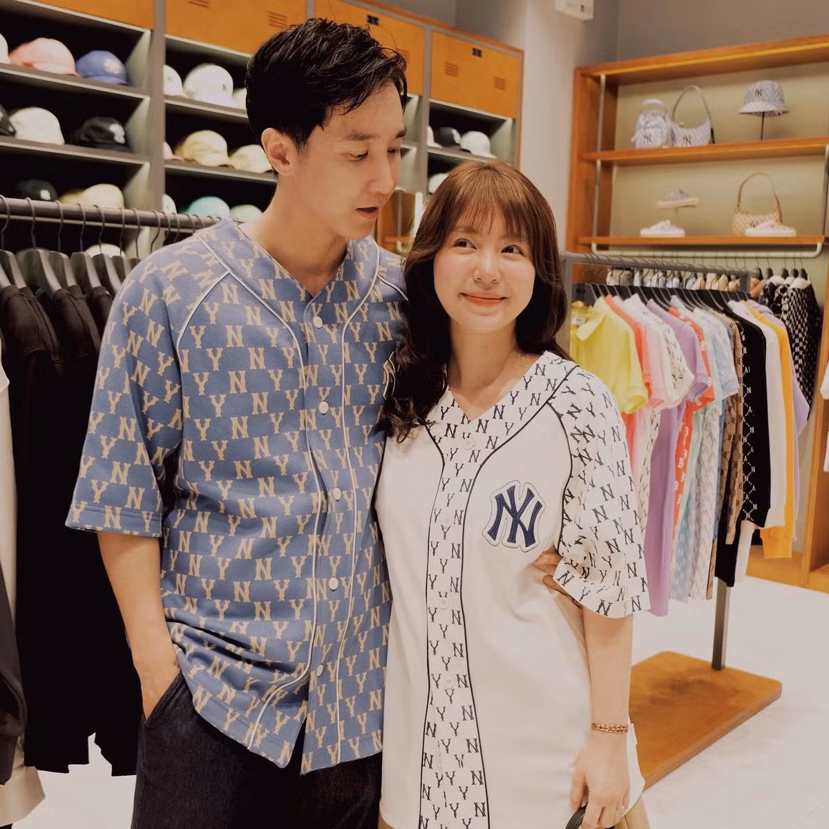 Hiện hot girl Hà thành này là người mẫu ảnh, blogger thời trang. Ảnh: FBNV