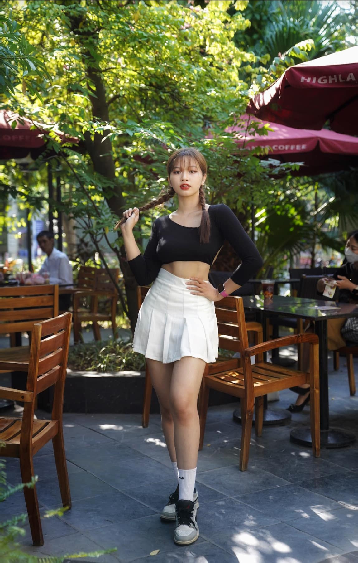 Trang cá nhân của cô nàng đang sở hữu hơn 13 ngàn người theo dõi.