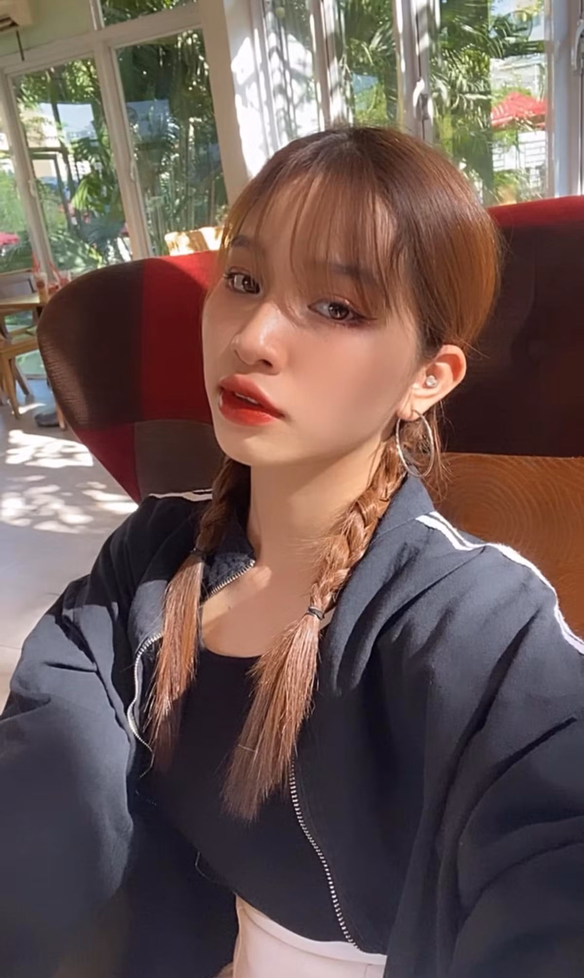 Gương mặt đẹp sắc sảo của Minh Châu cùng thân hình thon gọn làm ai cũng ao ước. Ảnh: FBNV