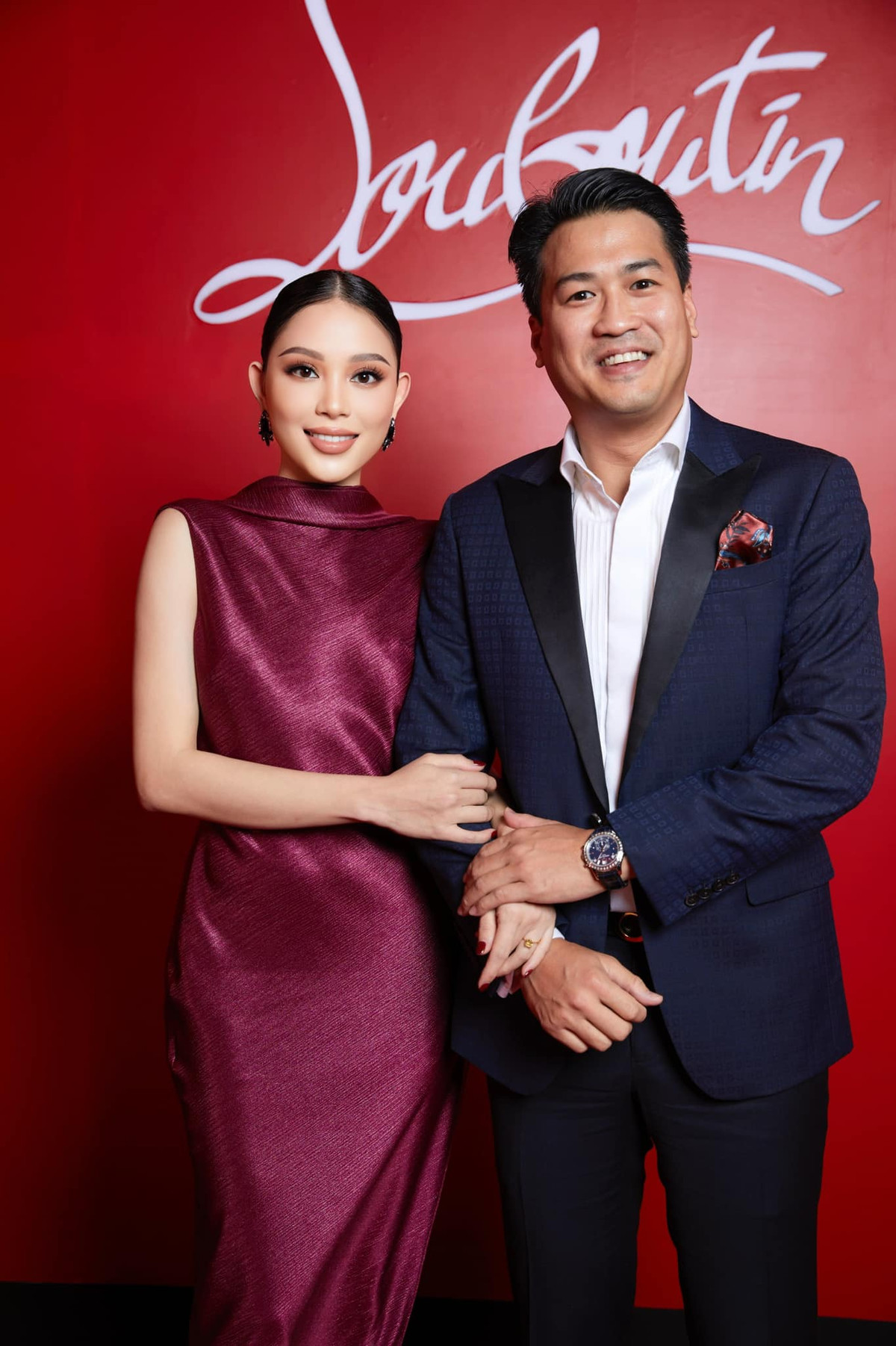 Từ sau khi Linh Rin và Phillip Nguyễn công khai chuẩn bị làm đám cưới, netizen đều vô cùng mong chờ hôn lễ hoành tráng này.