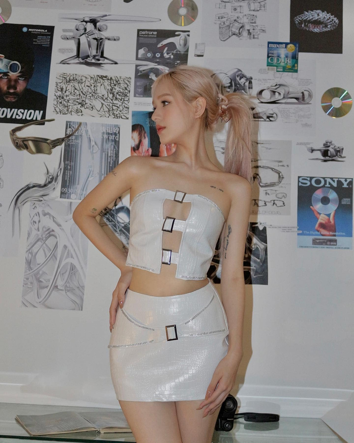 Ở phần bìn luận bài đăng, rất nhiều cư dân mạng vào ngợi khen sắc vóc của nàng dâu hào môn.