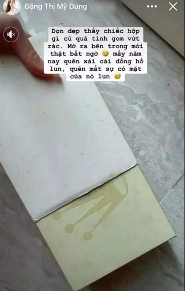 Midu từng gây chú ý khi chia sẻ cô suýt gom đi vứt chiếc đồng hồ Rolex trị giá lớn vì tưởng... rác.