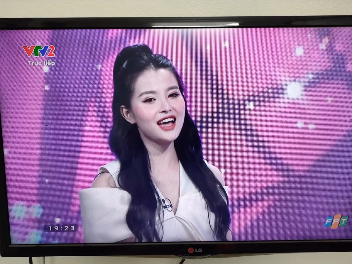 Chẳng những xinh đẹp mà cô nàng lại vô cùng tài năng và bản lĩnh. Dám theo đuổi đam mê và ước mơ của mình.