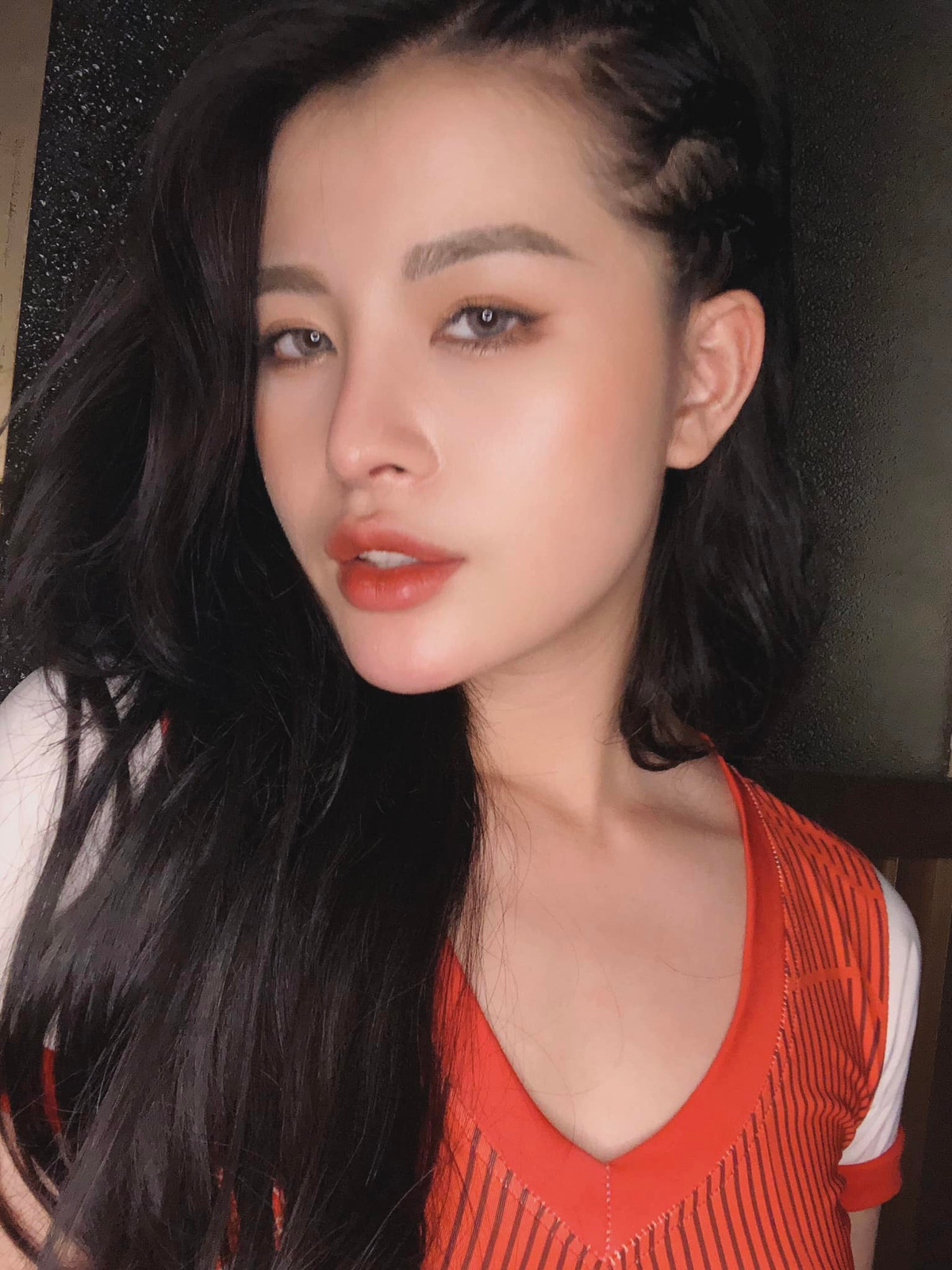 Mặc dù tuổi trẻ nhưng hot girl Nóng cùng World Cup này cũng đã rất thành công trong cuộc sống.