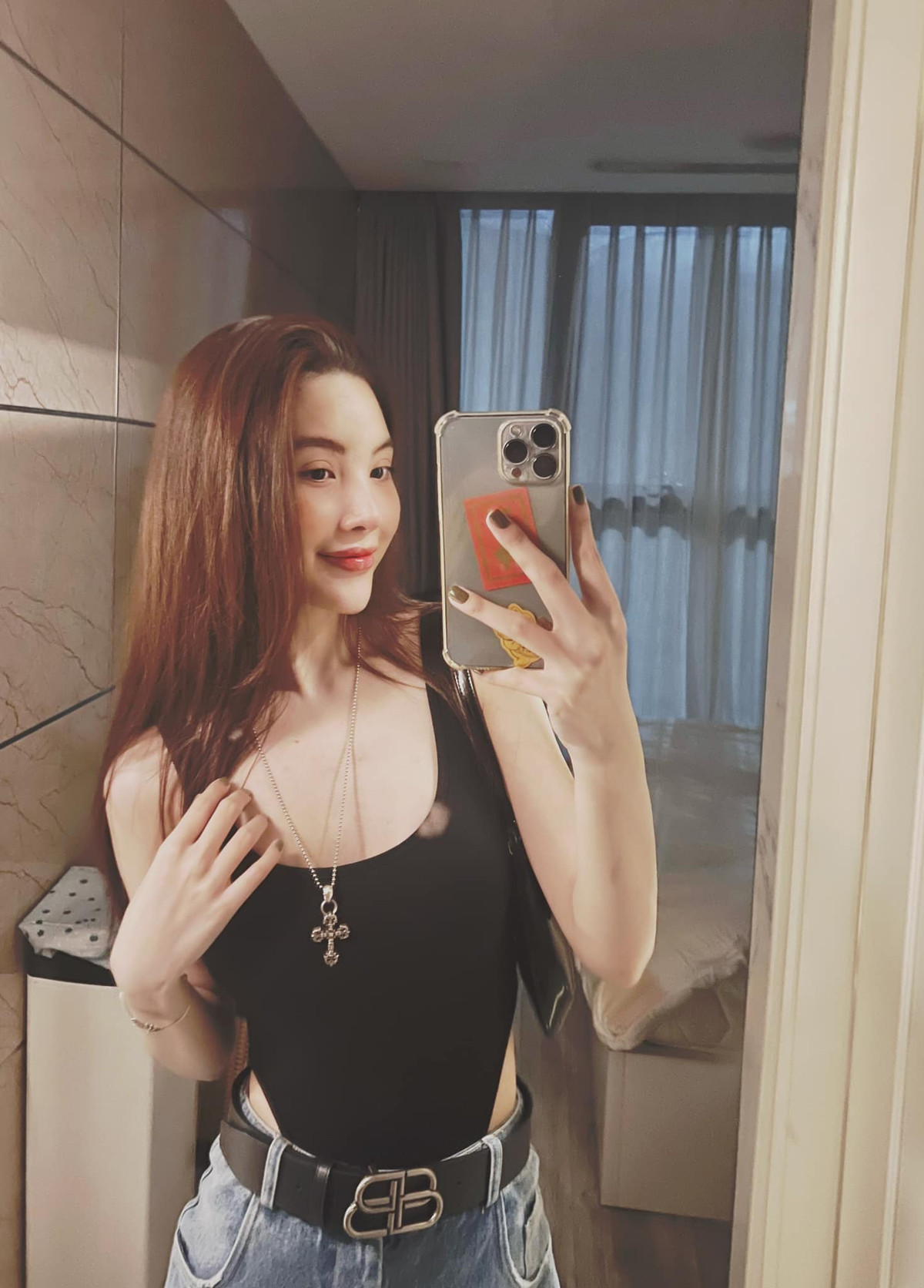 Sau khi giải nghệ, Mỹ Huyền bén duyên với công việc người mẫu.