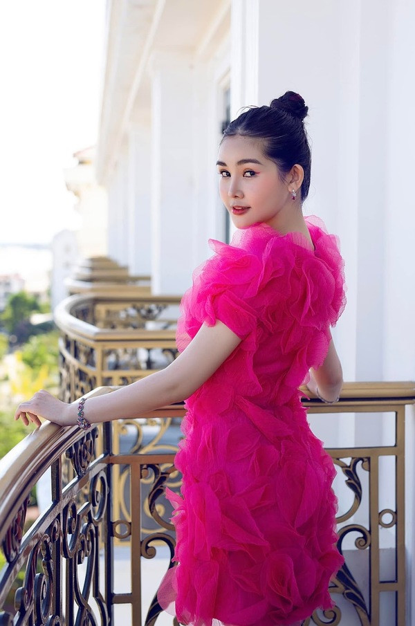 Ngay sau thời điểm đăng quang Hoa hậu Đại dương 2017 Lê Âu Ngân Anh nhận nhiều lời nhận xét không hay về ngoại hình. Sau cuộc thi “sóng gió” năm đó, Ngân Anh dường như lui về “ở ẩn”, rời xa showbiz, tập trung cho việc học tập và sự nghiệp.