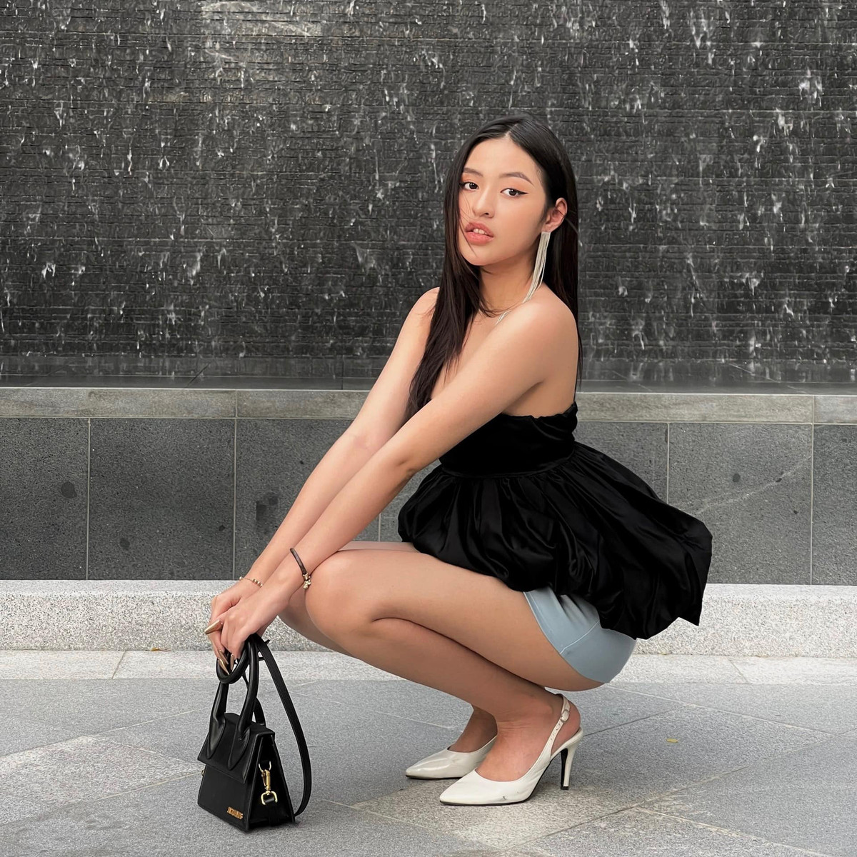 Dù chưa rõ giả thuyết nào đúng nhưng nhìn gương mặt Thanh Tâm, nhiều người bày tỏ không nhận ra.