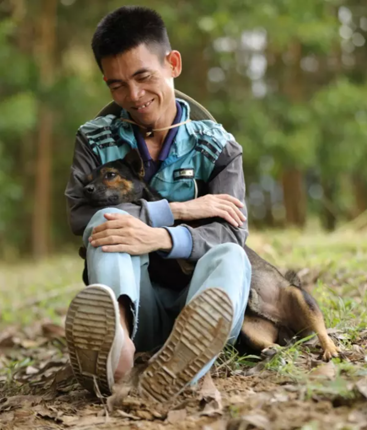 Nếu theo dõi thường xuyên sẽ thấy khoảng thời gian này, hiện tượng mạng So Y Tiết liên tục chia sẻ các clip hát bằng tiếng Anh lên kênh Tiktok cá nhân. Mỗi sản phẩm đều thu về lượng view và tương tác khủng.