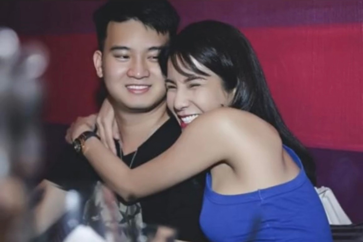 Trước khi chính thức ly thân và tiến tới ly hôn Diệp Lâm Anh và Đức Phạm từng có khoảng thời gian 3 năm hẹn hò. Ông xã từng dành cho sao nữ nhiều lời hẹn ước, ngôn tình mật ngọt.