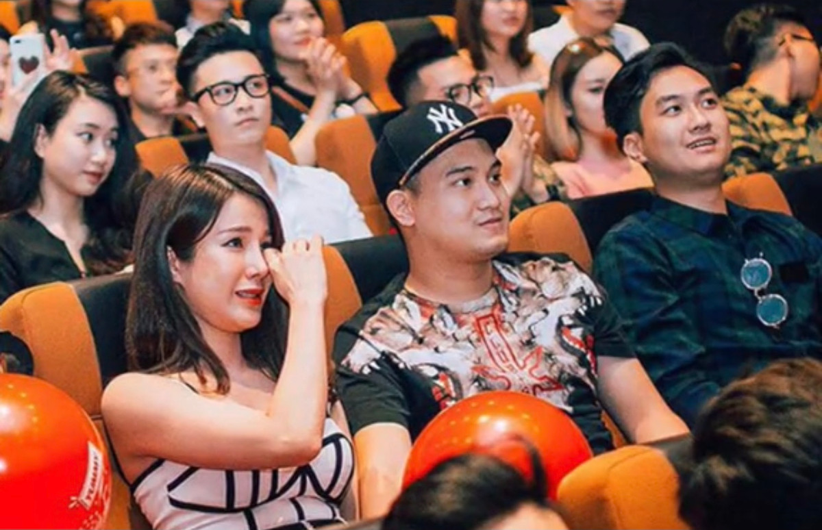 Những ai từng chứng kiến tình yêu của 2 người ắt hẳn sẽ không bao giờ quên được Nghiêm Đức từng có nhiều lời nói hoa mỹ dành cho vợ cũ.