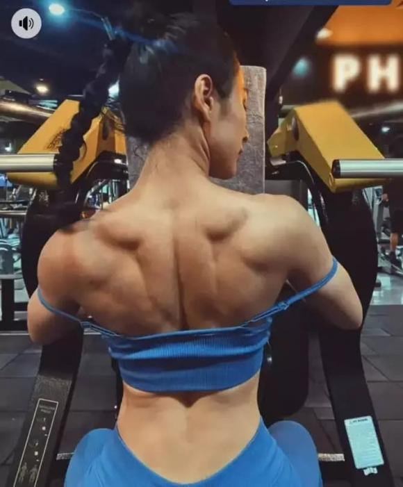 Hiện, khoảnh khắc trên vẫn đang nhận được sự quan tâm lớn từ phía cư dân mạng với những luồng ý kiến khác nhau.