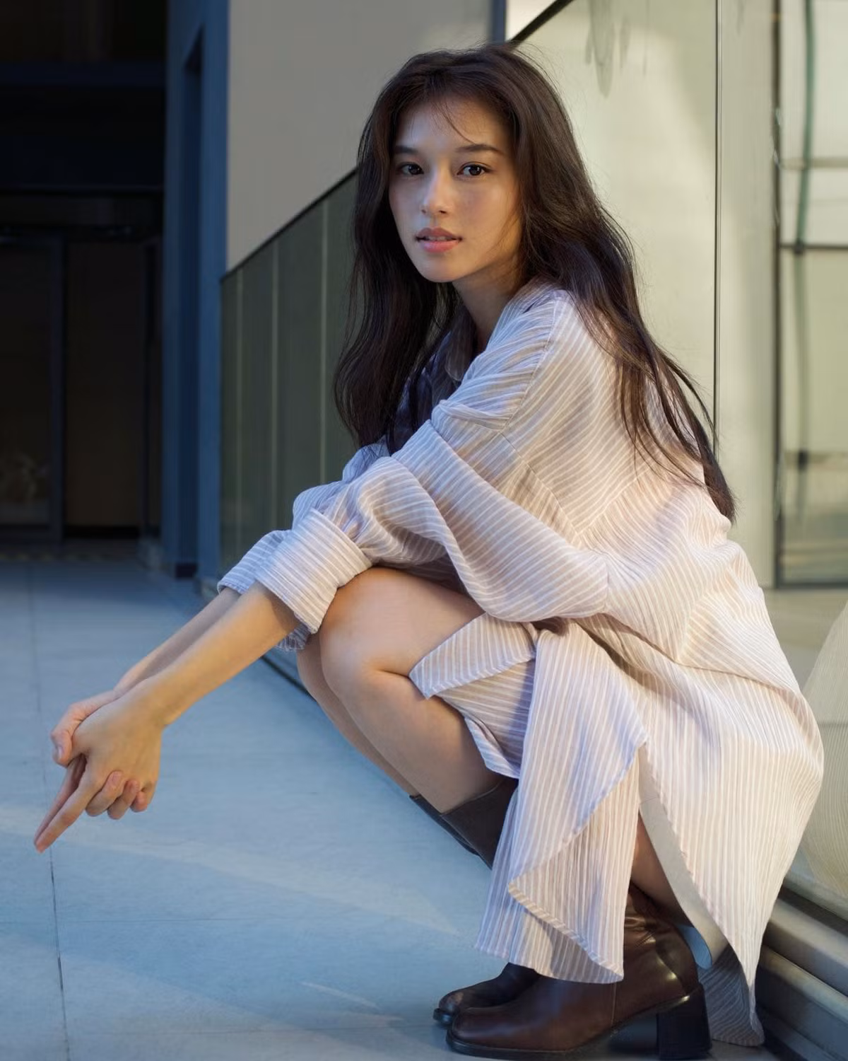 Ngoài ra, cô gái xinh đẹp sinh năm 1999 còn tích cực tham gia đóng MV ca nhạc như Người yêu tôi lạnh lùng sắt đá, Người đáng thương là anh, Thiêu thân....