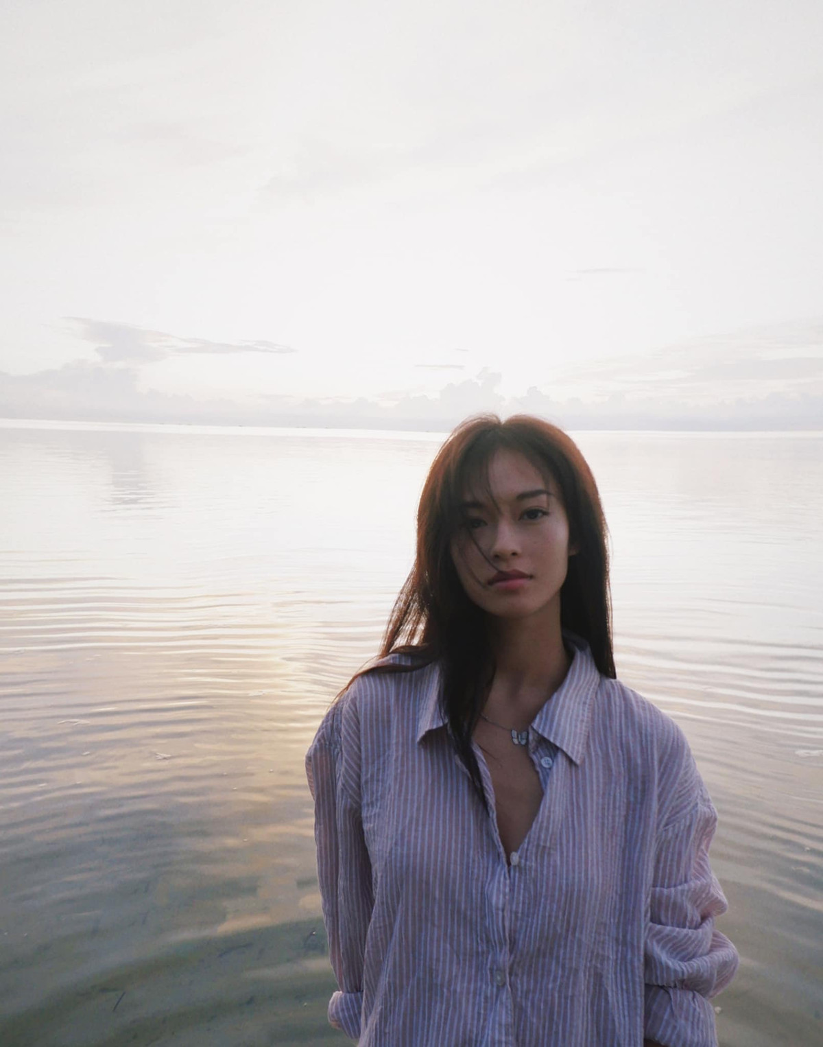 Minh Hà liên tiếp góp mặt trong những bộ thiết kế với vai trò người mẫu hay xuất hiện trên các tạp chí nổi tiếng.