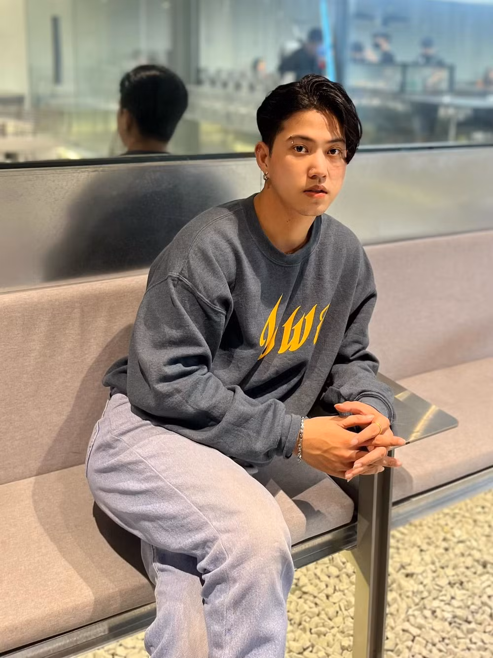 Việc xin lỗi này của Nờ Ô Nô những tưởng sẽ làm xoa dịu bớt sự bức xúc của cộng đồng, nhưng thái độ thiếu chân thành cùng với giọng điệu đầy thách thức đã khiến cho thanh niên này tiếp tục bị dư luận lên án dữ dội hơn.