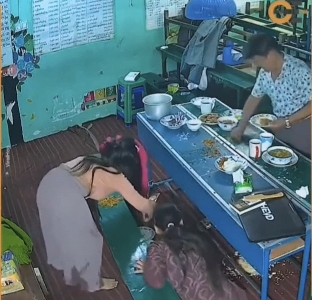 "Tự nhiên nhìn thấy bản thân mình đâu đây. Nhưng may là cũng không bất chấp đến mức đứng hẳn lên ghế như thế", "Can cái tội mải mê chụp ảnh sống ảo mà nhận hậu quả", "Thế là đi tong cả bữa cơm rồi. Nhìn ảnh trong điện thoại cũng đâu có no được đâu",...là những bình luận của netizen. Ảnh: Chụp màn hình ViralHog