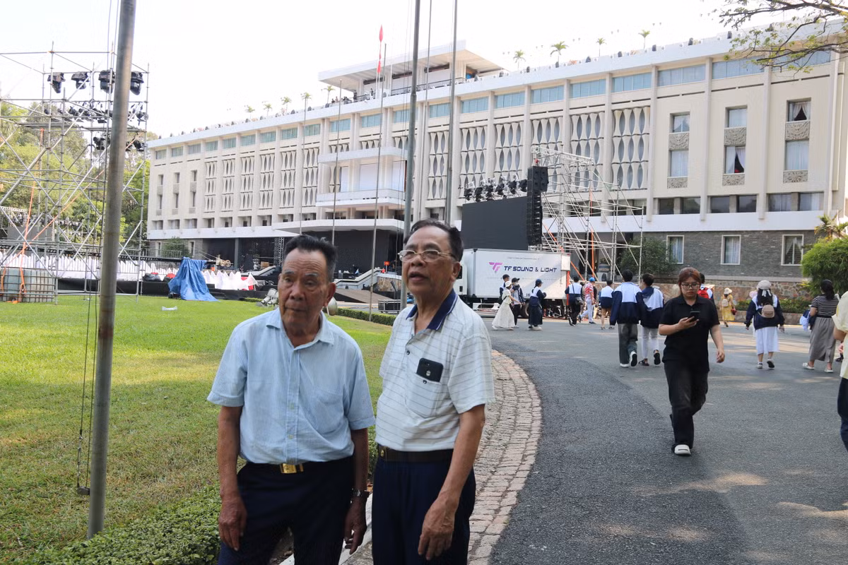 Xuc dong ky uc ngay 30/4: 'Giai phong roi, ve voi bam roi!'