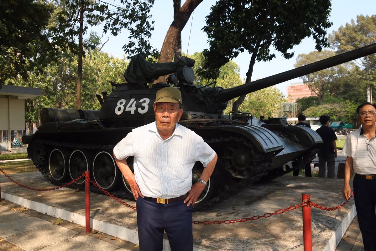 Xuc dong ky uc ngay 30/4: 'Giai phong roi, ve voi bam roi!'-Hinh-4