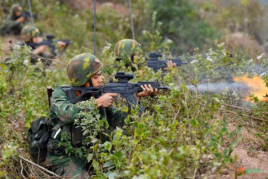 Bai hoc xay dung quan doan chu luc tu Dai thang mua xuan 1975-Hinh-3