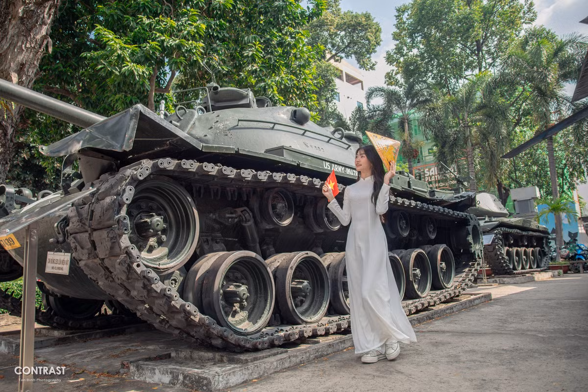 "Thậm chí, em còn cảm thấy run khi cảm nhận được quá khứ hào hùng", Tiên chia sẻ