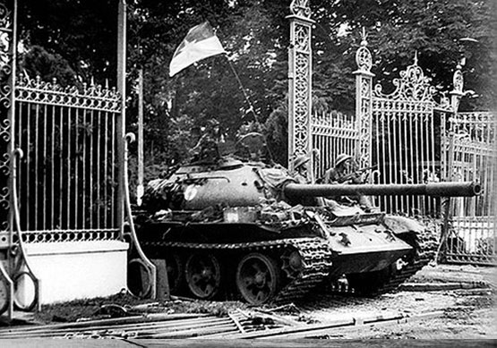 Chien dich Ho Chi Minh lich su - Thang loi cua “the tran long dan”-Hinh-5