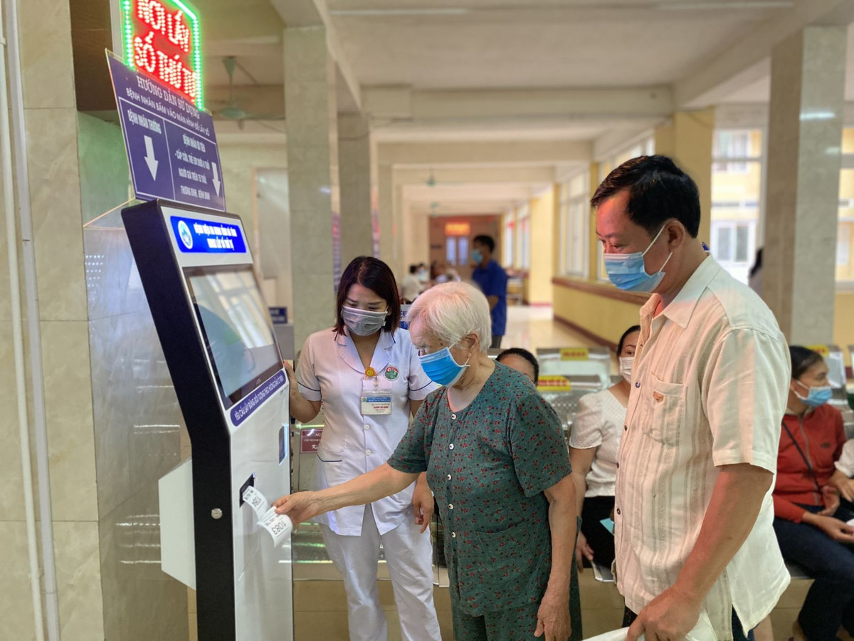 Phát hiện hàng loạt sai phạm tại nhiều bệnh viện ở Hà Tĩnh - Hình 2 Phat hien hang loat sai pham tai nhieu benh vien o Ha Tinh-Hinh-2