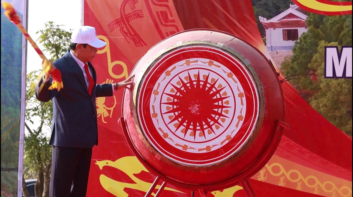 Khai hội chùa Hương Tích - mở đầu năm du lịch Hà Tĩnh 2024 Khai hoi chua Huong Tich - mo dau nam du lich Ha Tinh 2024