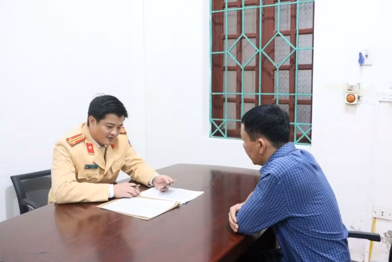 Ha Tinh tang cuong quan ly, su dung xe cong vu-Hinh-3