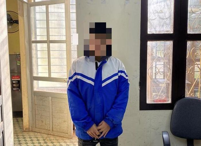 Cao Bang: Nam sinh “thong chot” tong gay chan Canh sat giao thong