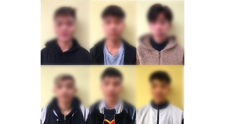 Khởi tố nhóm thanh niên mang hung khí, gây rối trật tự công cộng Khoi to nhom thanh nien mang hung khi, gay roi trat tu cong cong