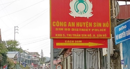Tiếp nhận tin báo, Công an tỉnh Lai Châu phối hợp cùng Công an huyện Sìn Hồ nhanh chóng tiếp cận hiện trường. Danh tính nạn nhân được xác định là chị Lò Thị Vấn (người được gia đình trình báo mất tích trước đó vài ngày). Từ những dấu vết thu thập được tại hiện trường, bước đầu cơ quan điều tra xác định đây là một vụ án giết người. Thông tin chị Vấn bị sát hại bay khắp các bản làng của xã Nậm Cuổi khiến người dân địa phương hoang mang, lo lắng. (Ảnh minh hoạ, nguồn ảnh: Internet) 