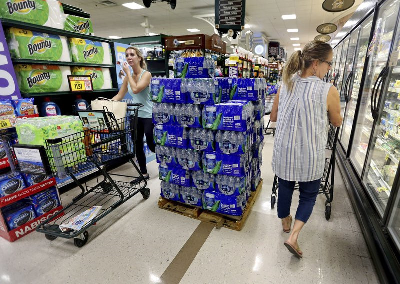 Bo Dong nuoc My chuan bi don sieu bao manh nhat trong 64 nam-Hinh-8