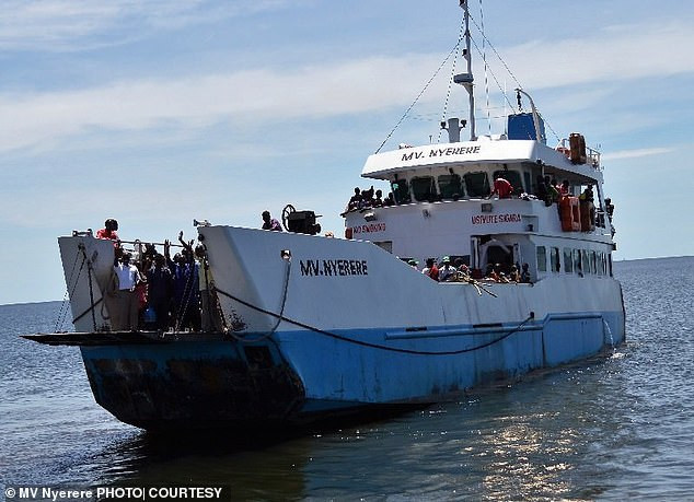 Phà MV Nyerere trước khi vụ tai nạn xảy ra. Ảnh: Daily Mail.