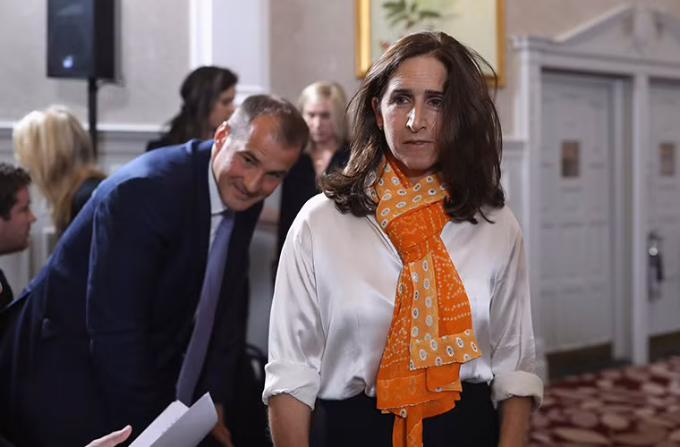 Tuy nhiên, theo Heavy, trong thời gian chung sống, mối quan hệ của vợ chồng bà Marina không êm thấm. Bà Marina được cho là đã nhiều lần tha thứ cho chồng mình khi ông có quan hệ “ngoài luồng”. Ảnh: Heavy.