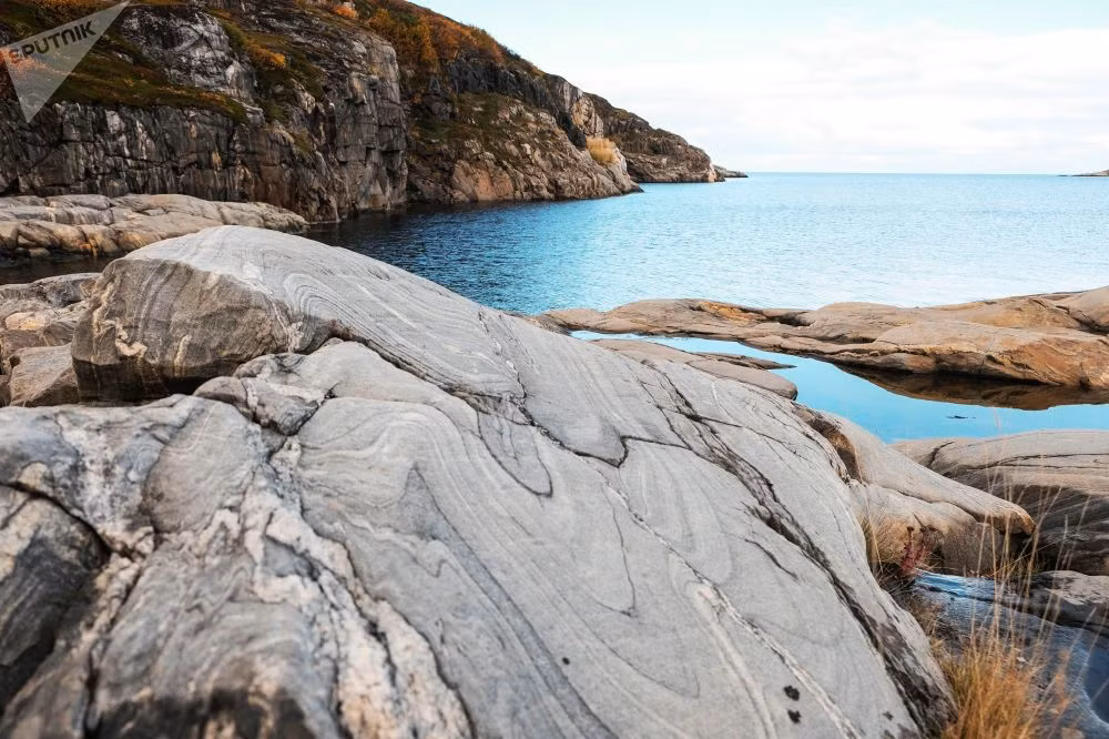 Quang cảnh bán đảo Nemetsky ở huyện Pechensky trong vùng đất Murmansk xa xôi của nước Nga.