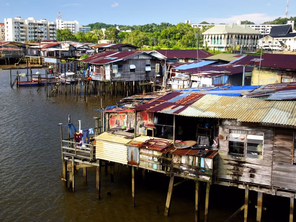 To mo cuoc song trong “ngoi lang noi” ky la o Brunei-Hinh-9