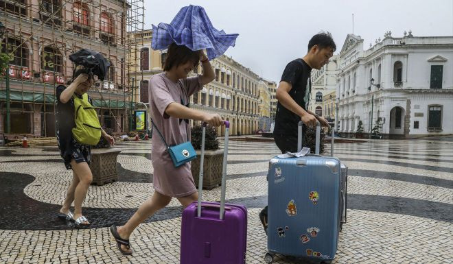 Sieu bao Mangkhut can quet, Macau chim trong bien nuoc-Hinh-5