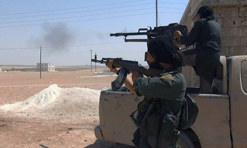 Khong cam tam mat dat, khung bo HTS quyet pha vong vay Idlib?