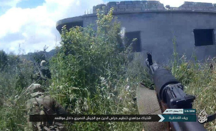 Được biết, hôm 24/9, Sayaf, một trong những tên chỉ huy khét tiếng của nhóm Horas al-Deen, đã bị một xạ thủ bí ẩn bắn chết tại ngôi làng Kansafrah ở Nam Idlib. Ảnh: smmsyria.com.