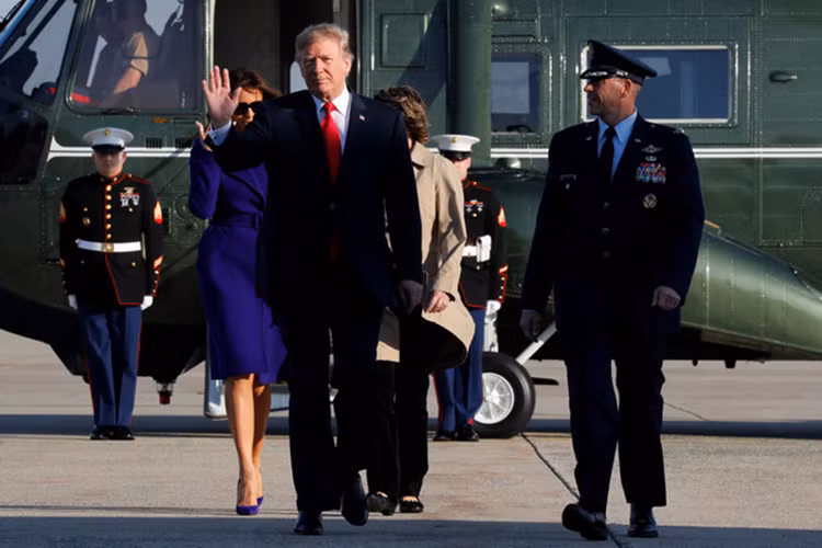 Và sau cùng Tổng thống Mỹ mong muốn Việt Nam quan tâm nhiều hơn đến các trang thiết bị quân sự do Mỹ chế tạo như máy bay, tên lửa và nhiều trang thiết bị quân sự khác mà chúng ta có thể cần đến trong tương lai. Vậy MIM-104 Patriot là hệ thống tên lửa như thế nào mà Tổng thống Mỹ hết lời khen gợi đến vậy. Nguồn ảnh: Financial Express.