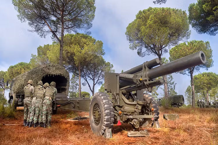 Với một mẫu pháo kéo nặng tới hơn 5.8 tấn như M114 thời gian triển khai và thu hồi nó cũng là cả một vấn đề, điều này khiến nó gặp nhiều mối đe dọa trong môi trường chiến tranh hiện đại với nguy cơ dính phản pháo cao hơn nhiều các mẫu pháo kéo hạng nhẹ. Nguồn ảnh: Asset Library.