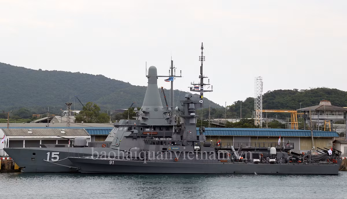 Hải quân Singapore tham gia 3 tàu: Tàu 70-Steadfast,. Tàu tuần tra 91-Valiannt. Tàu huấn luyện 15-Independence. Nguồn ảnh: Báo Hải quân Việt Nam.