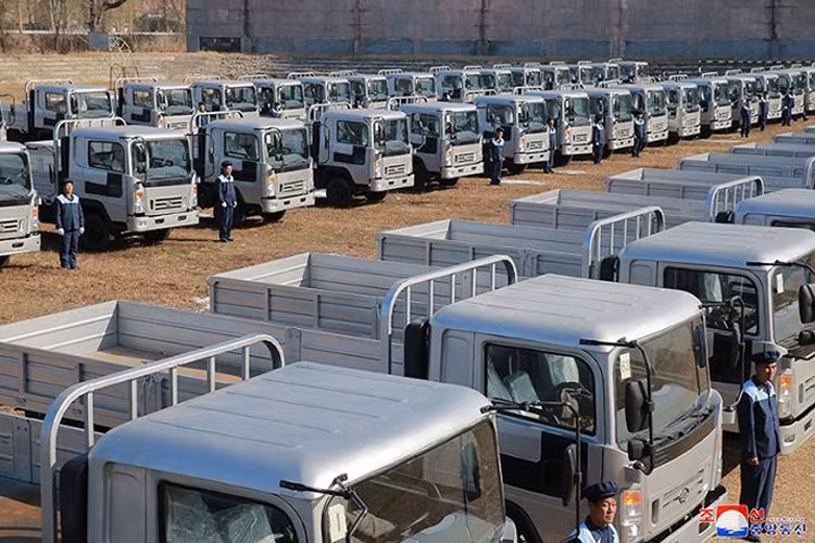 Theo báo cáo của chính phủ Triều Tiên, năm 1980 sản lượng của nhà máy này là 20.000 xe/năm.