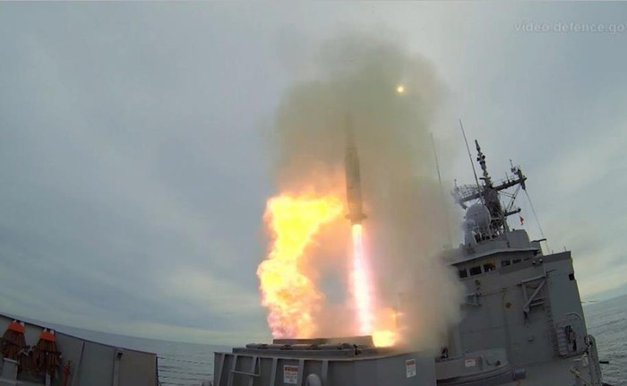 Tên lửa sử dụng bộ định vị nội bộ để dẫn đường đến mục tiêu với sự hỗ trợ của định vị toàn cầu GPS.