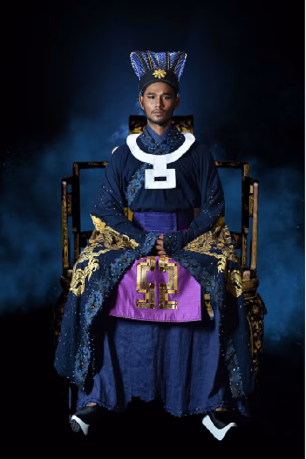 Trang phuc cua thi sinh Viet Nam nhu... Diem Vuong: NTK noi gi?-Hinh-3