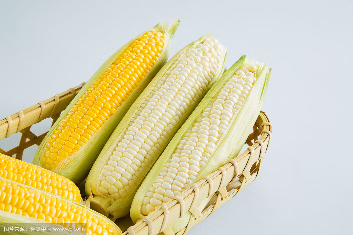 Bánh ngô: Ngô làm nguyên liệu chính biến tấu thành các loại bánh vừa ngon vừa bổ dưỡng. Ảnh: vcg.