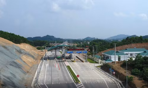 Chủ đầu tư cho rằng không thể di dời trạm thu giá trên QL3 cũ.