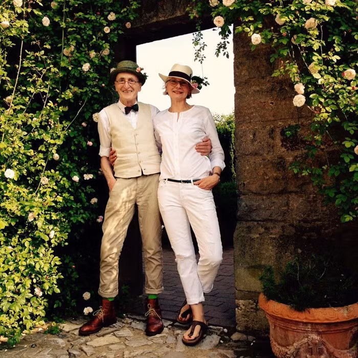 Ông chia sẻ: "Tôi lúc nào cũng mặc chỉn chu như vậy khi đi làm hay khi đi chơi thể thao".