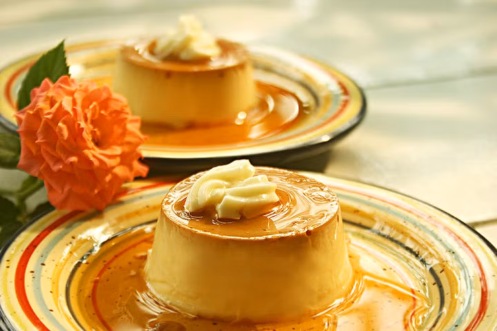 Nhiều mẻ bánh làm ra thoạt nhìn thì rất đẹp nhưng bên trong lại bị rỗ ở đáy hoặc bên trong.