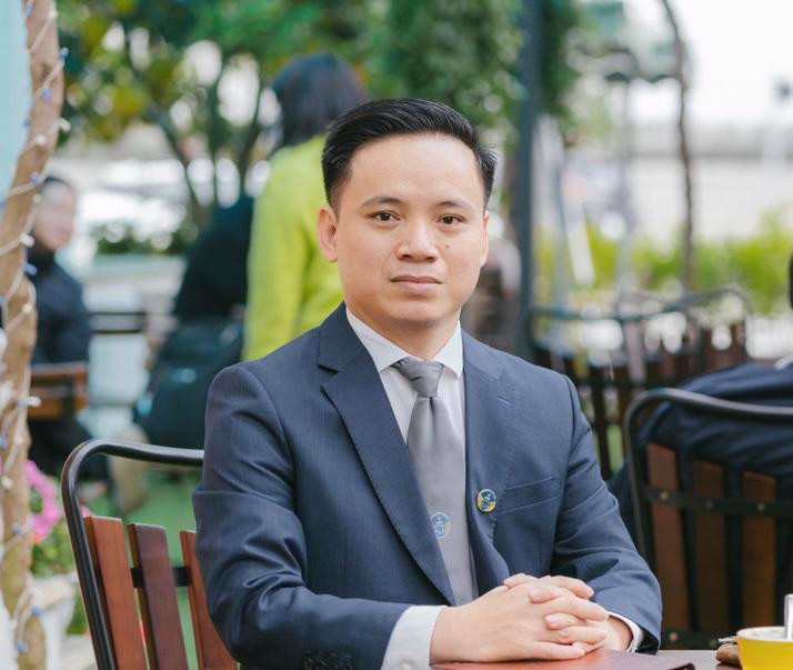 Nu tai xe co thu trong xe sau vuot den do: Xu ly the nao?-Hinh-2